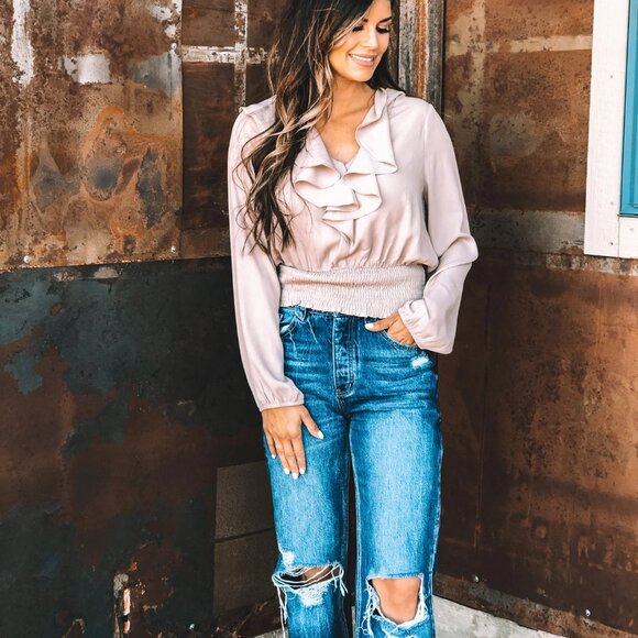 NWOT The Wren Top Long Sleeve Ruffle Back Tie Smocked Blouse L - Picture 4 of 10